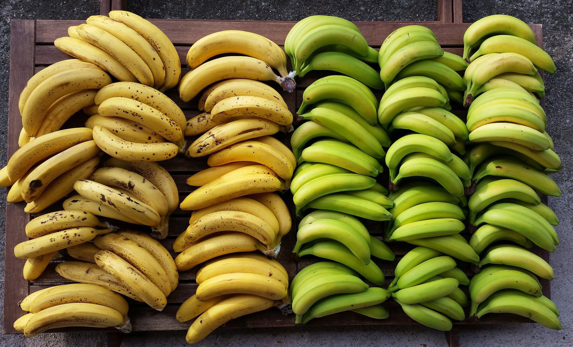 bananas 4558416 1920