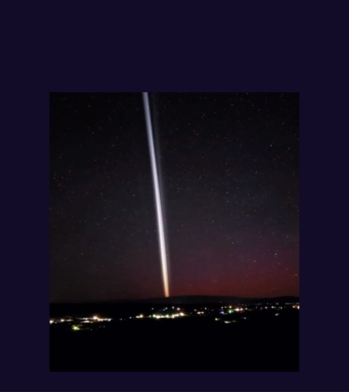 Mystère : un énigmatique faisceau lumineux déchire le ciel de l’Arizona